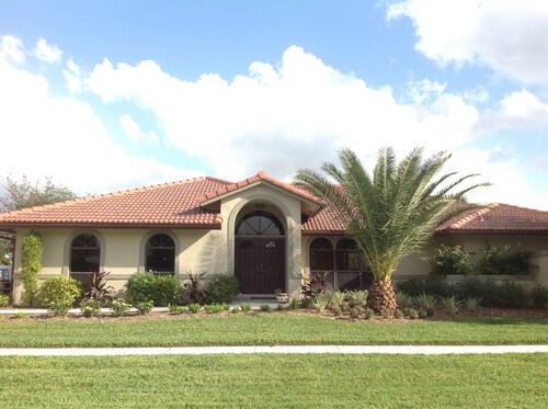 Sunny South Florida - Walk to WEF & Global Dressage - WiFi included