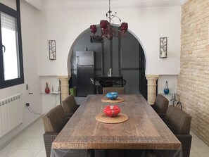 Dining - Luxurious villa in the heart of the Medina, just around the corner from the sea (100m) (Mahdia)