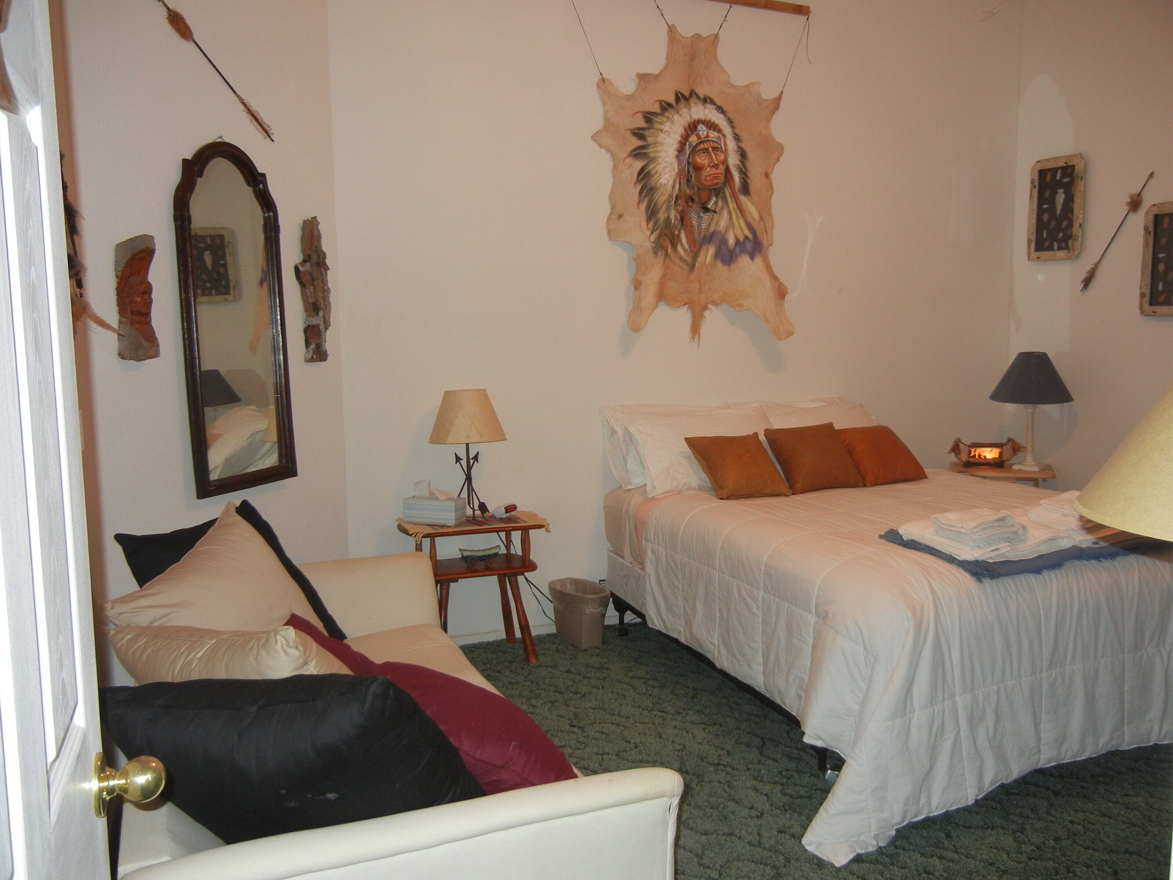 Winter Getaway! Escape to our remote lodge on 220 acre ranch!