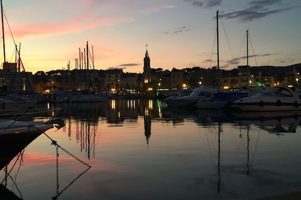 Port de Sanary la nuit