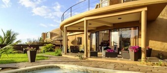 Superb Villa – Pool/Tropical Garden/WiFi/Daily Housekeeping/Beach 75m