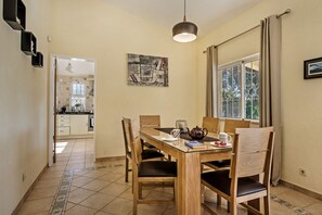 Dining - Moinho -Delightful villa in Quinta dos Alamos with private pool (Albufeira)