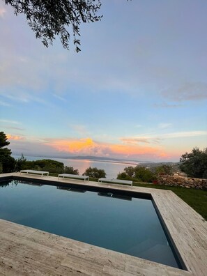 Pool - VILLA THE PANORAMA WITH POOL 5 minutes' drive from the nearest beach (PORTO SANTO STEFANO)