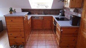 Macchina per tè/caffè, frigorifero, microonde, forno