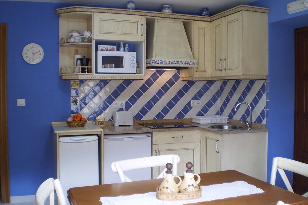 Rural, countryside, WIFI. For 2 persons. Asturias.