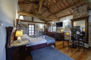 4 Schlafzimmer, Bügeleisen/Bügelbrett, WLAN, Bettwäsche