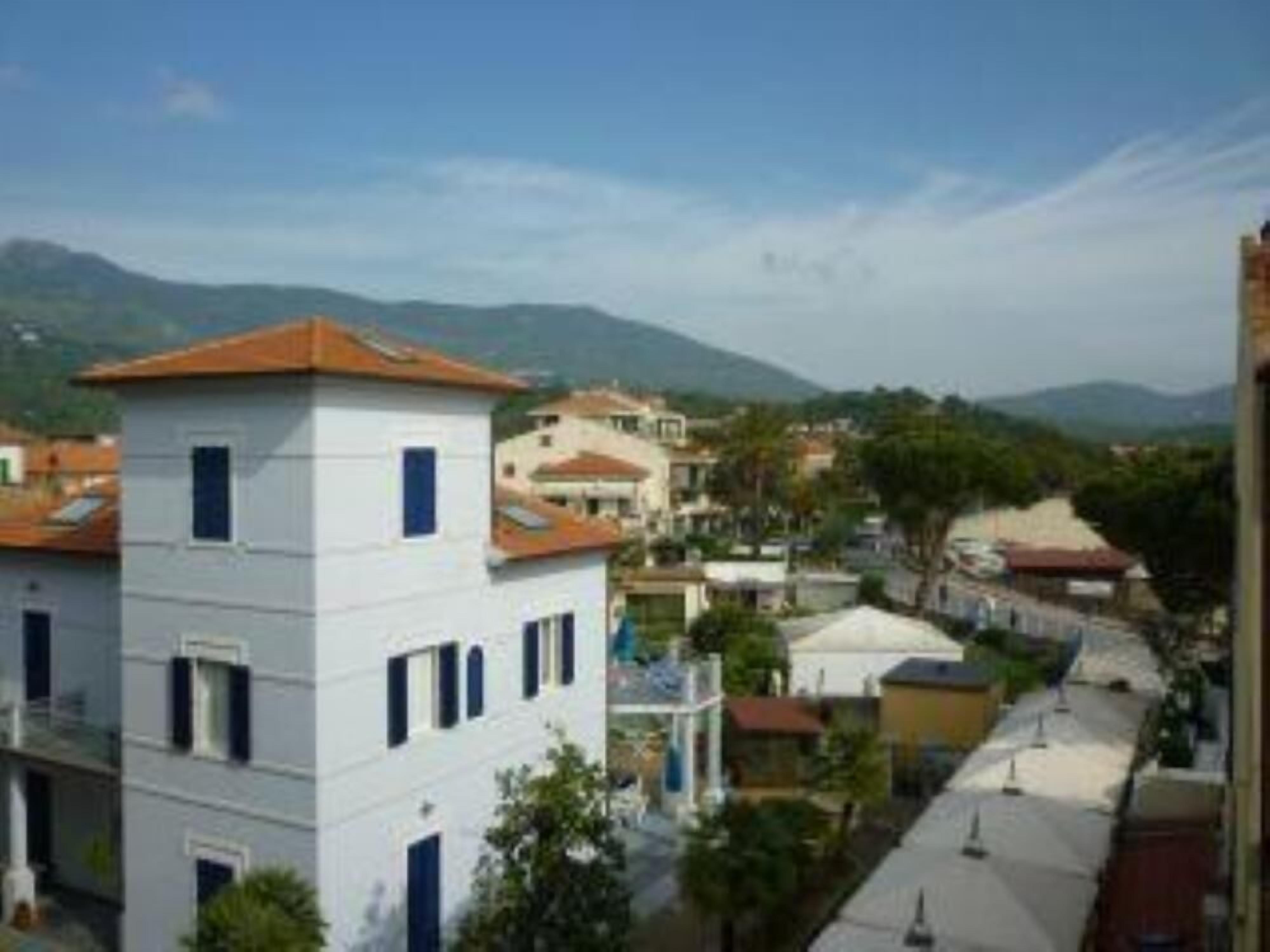 Promo early booking 10% discount