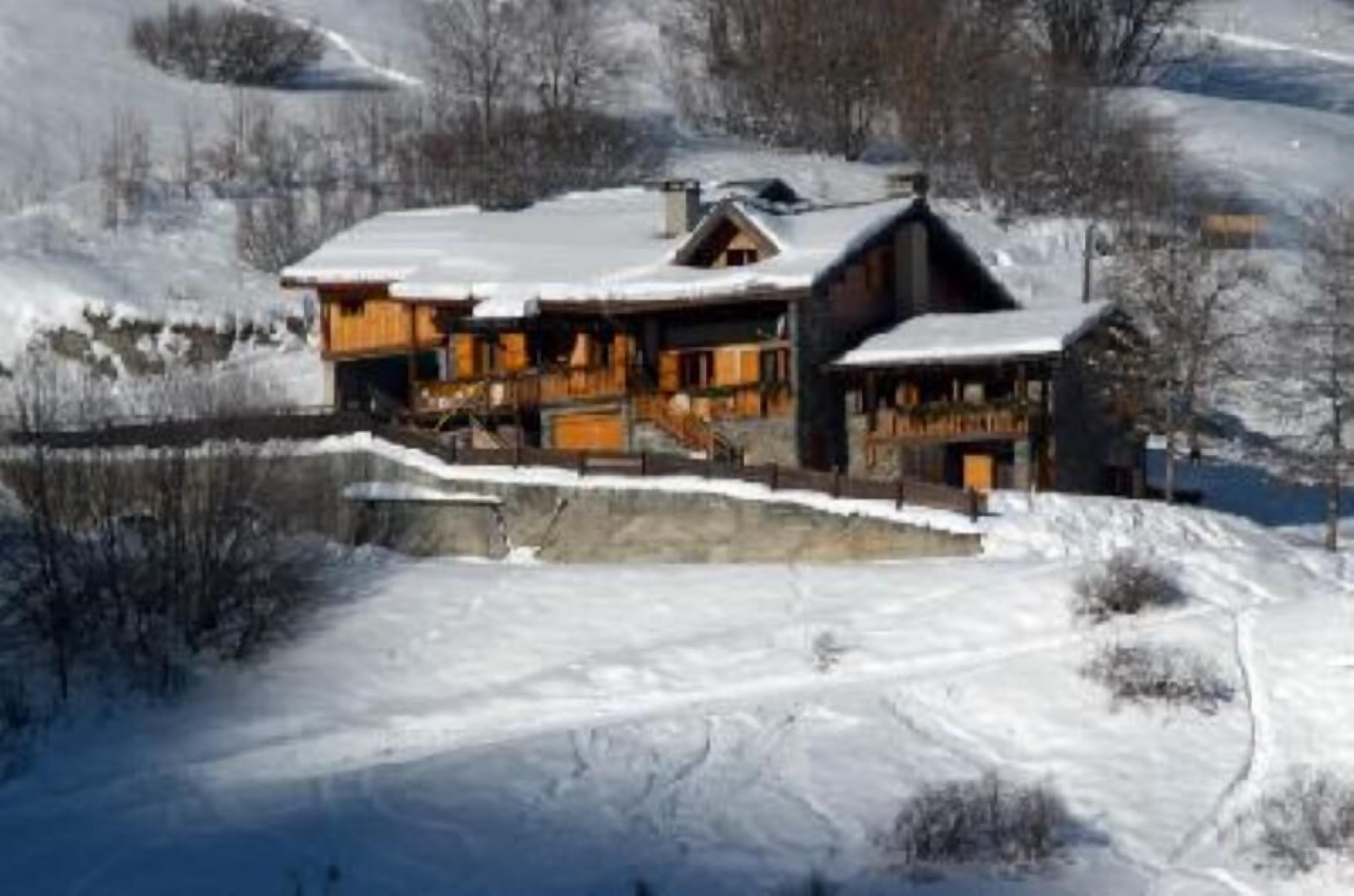  chalet of altitude, closed to ski slopes, chalet - 3 rooms+mezzanine 9 p