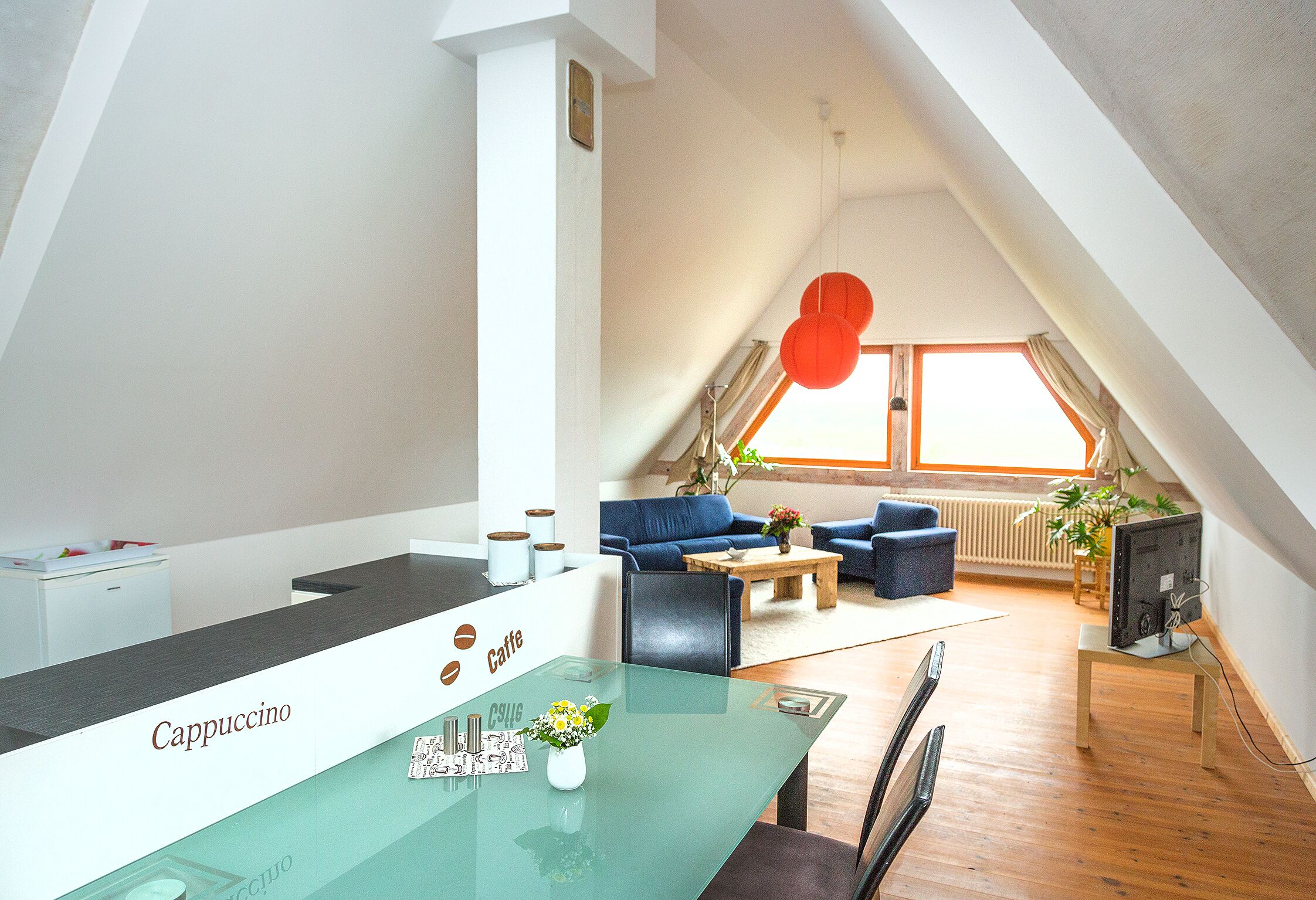 Thatched stone barn, family-friendly, quiet location,