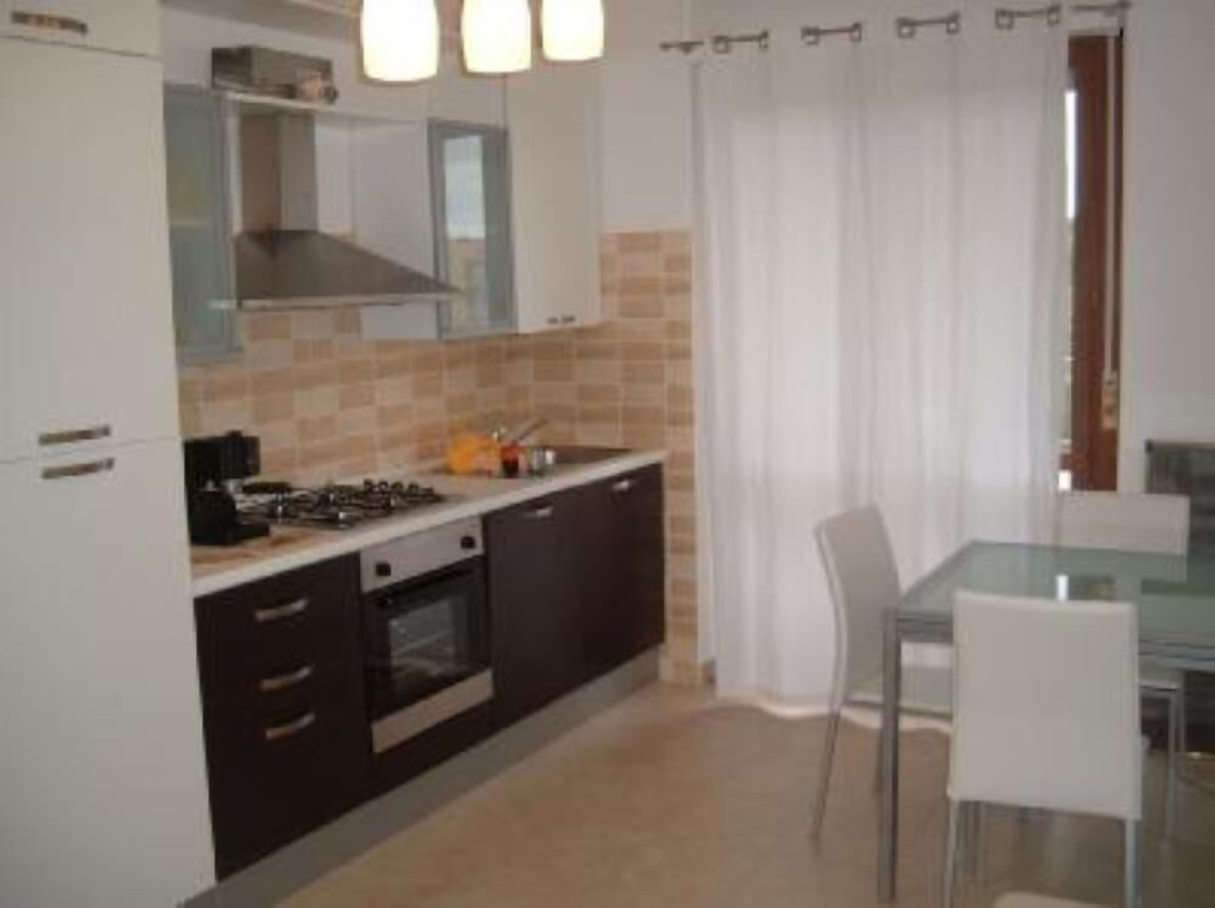 New apartment with climate 4 beds with free parking