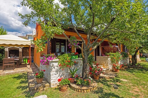 Holiday house Klen * quiet location, large garden, terrace, WiFi