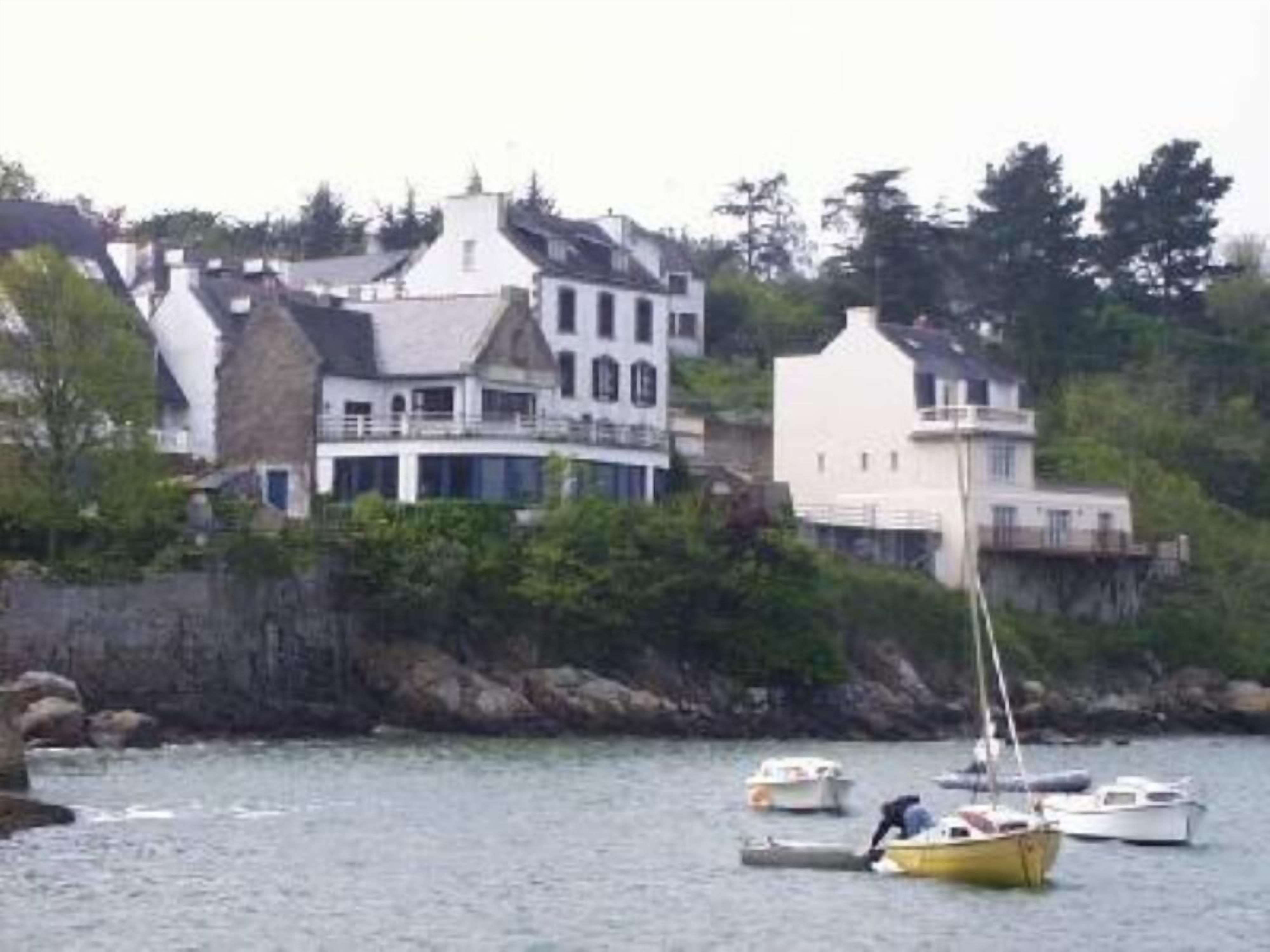 Port Manech: Spacious, very light, magnificient vues of sea, the beach and port