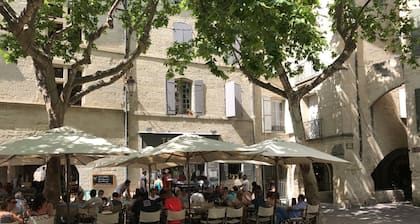 GARD - Proche UZES - Villa standing 8 pers - Calme - Piscine - Pétanque - Vue