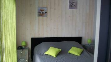 5 Schlafzimmer, BĂŒgeleisen/BĂŒgelbrett, Internetzugang