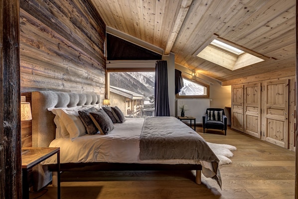 5 Schlafzimmer, Bügeleisen/Bügelbrett, kostenloses WLAN, Bettwäsche