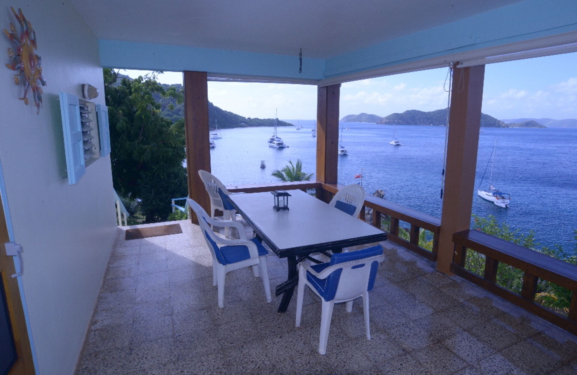 Quart-A-Nancy Point Open-Air Dining