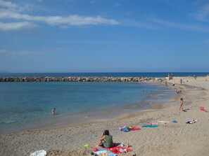 Beach nearby, sun loungers