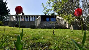 Enceinte de lâhĂ©bergement