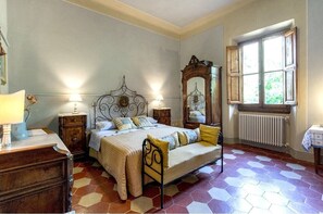 3 bedrooms, in-room safe, iron/ironing board, free WiFi - Apartment in Country Villa and  SPA (Vicchio (Firenze))