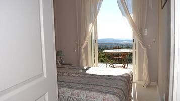 4 chambres, fer et planche Ă  repasser, Wi-Fi, draps fournis