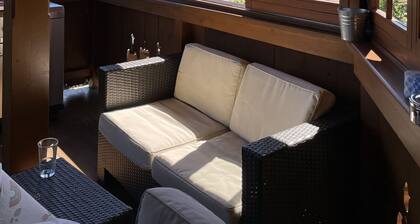 Luxury holiday home for 10: Spa, Skiing, golf, sailing in 5min