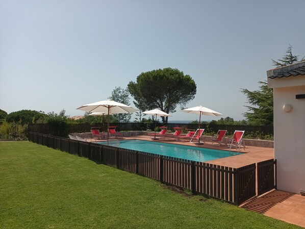 Piscine extérieure