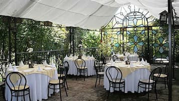 Se sirven desayunos, almuerzos y cenas