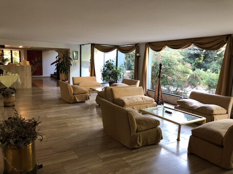 Sala de estar en el lobby