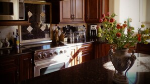 Coffee/tea maker, fridge, microwave, oven - Select Winter Weekends Available! 
5-STAR Luxury Wine Country Mini-Estate (Temecula)