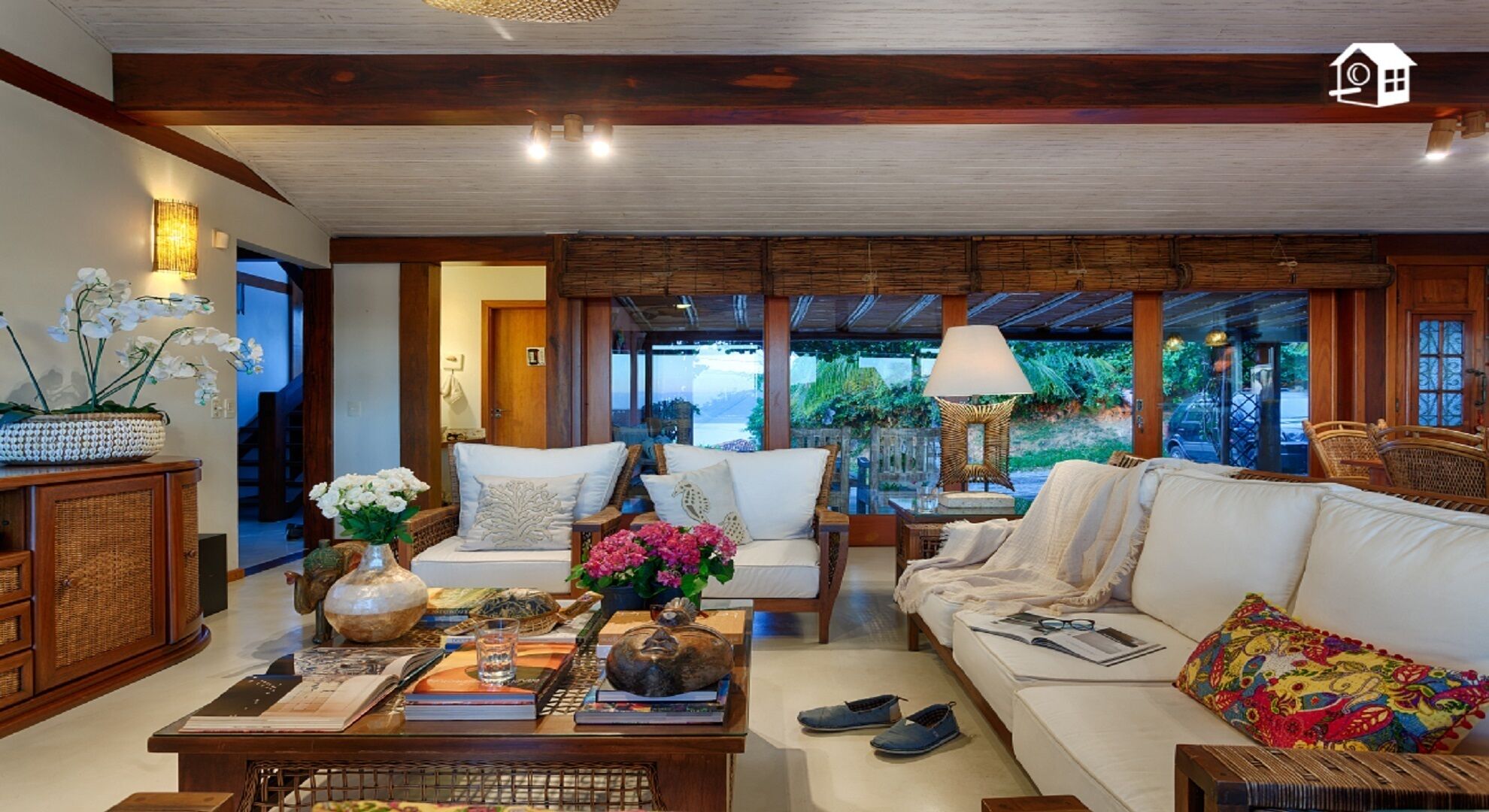 Vista Film with Very Comfortable - 6 suites