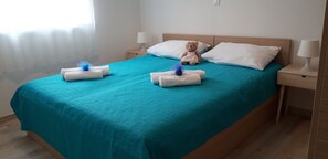 2 chambres, fer et planche Ă repasser, Wi-Fi gratuit, draps fournis