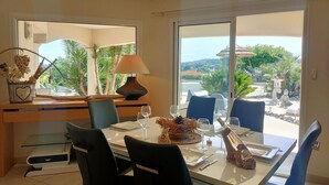 Unclassified image, 3 of 50, button - *NEWS *Charming zen villa, luxury, quiet, view availability in August contact me (Pont-Saint-Esprit)