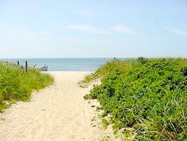 Beach nearby, beach towels
