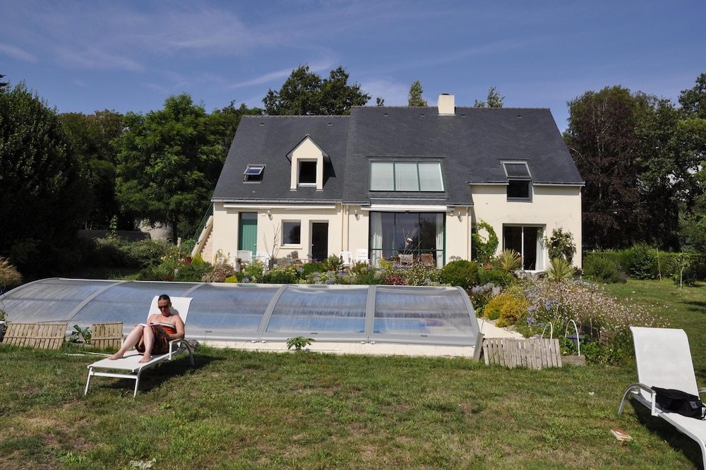 In villa built in 2005, apartment with 2 rooms