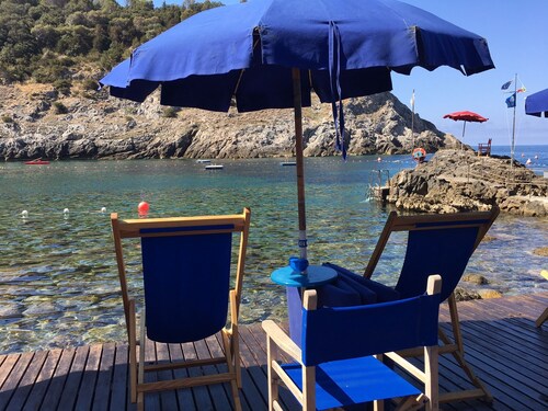 Delightful villa on Tuscan coast with private beach club