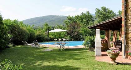 Charming spacious 1500s stone farmhouse with private pool