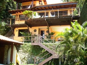 Exterior - Wonderful house by the water in Angra dos Reis. (Angra dos Reis)