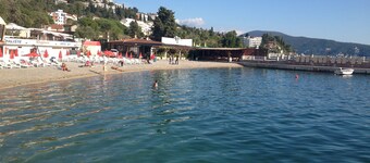 Fantastisk havutsikt, 50 meter fra havet, butikker, kafeer, restauranter, gamlebyen