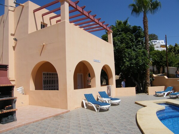A heated pool - Claravista 1 - 3 bedroom Villa - Pool (Mojacar Playa)