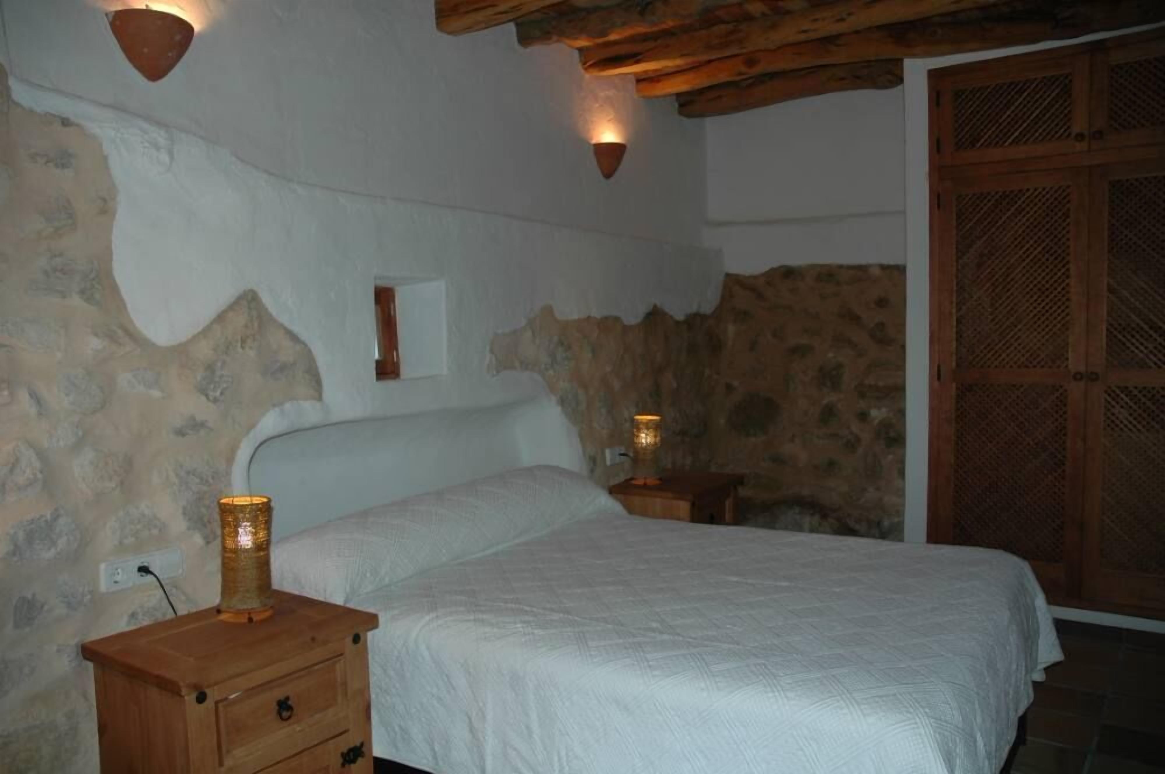 Sant Joan De Labritja: a self-contained flat in a typical Ibizan house