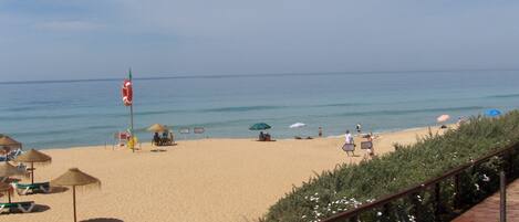 In Strandnähe, Strandtücher