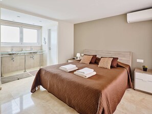 5 habitaciones, escritorio, tabla de planchar con plancha y wifi gratis