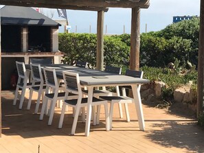 Outdoor dining - Nice Studio, waterfront holiday residence HYERES - GIENS peninsula (Hyères)