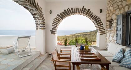 Idyllic Views House for 6!