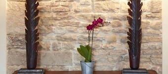 Luxurious 2-bedroom apartment in the historic center of Beaune, 