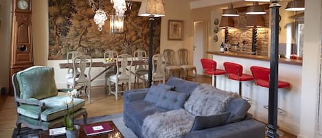 Fernseher, Stereoanlage