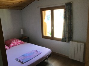 4 sovrum, strykjärn/strykbräda, resesäng och gratis wi-fi