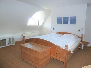 2 chambres, lit de bébé portatif, accès au Wi-Fi (inclus)