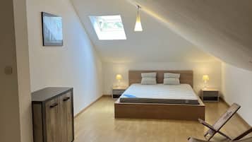 6 sovrum, skrivbord, strykjÀrn/strykbrÀda och resesÀng