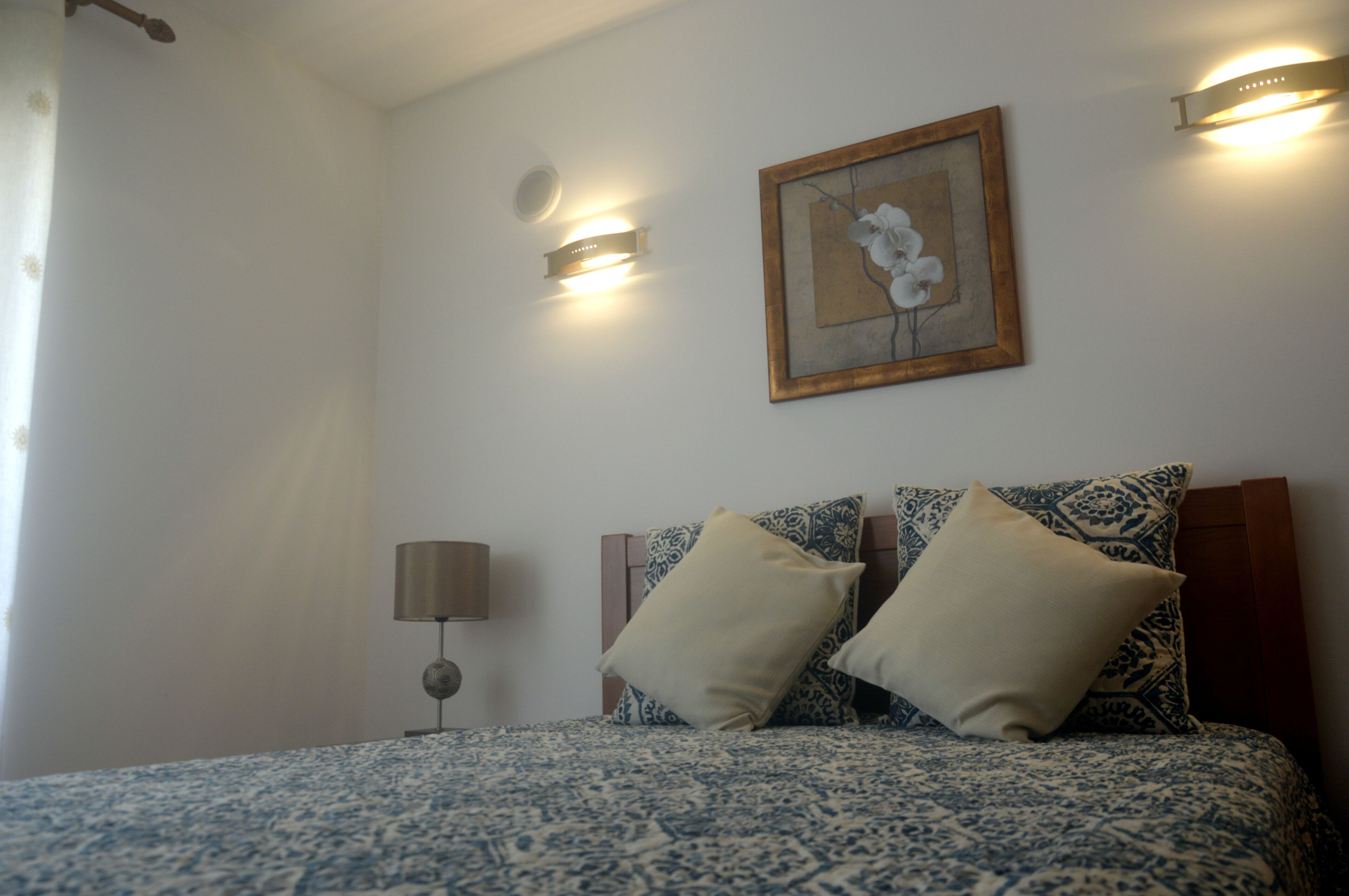 Apartment with Sea View in the center by the beach